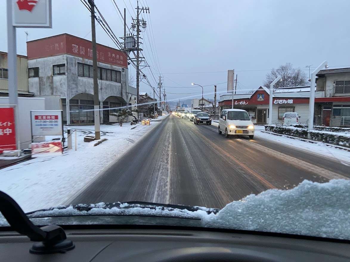 長野市は今年は雪が多いです。
